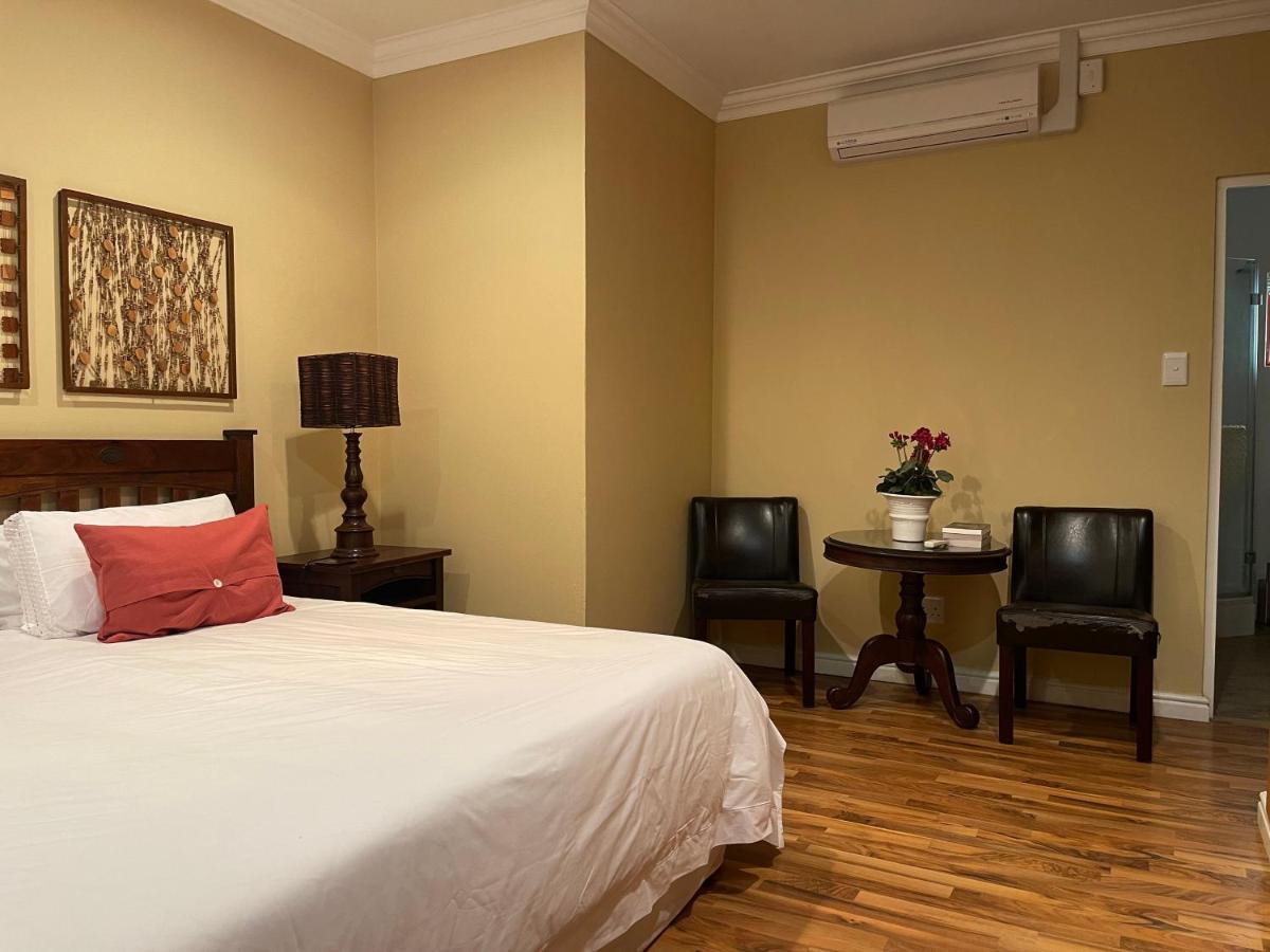 Upper Room Guesthouse Kirkwood Екстериор снимка