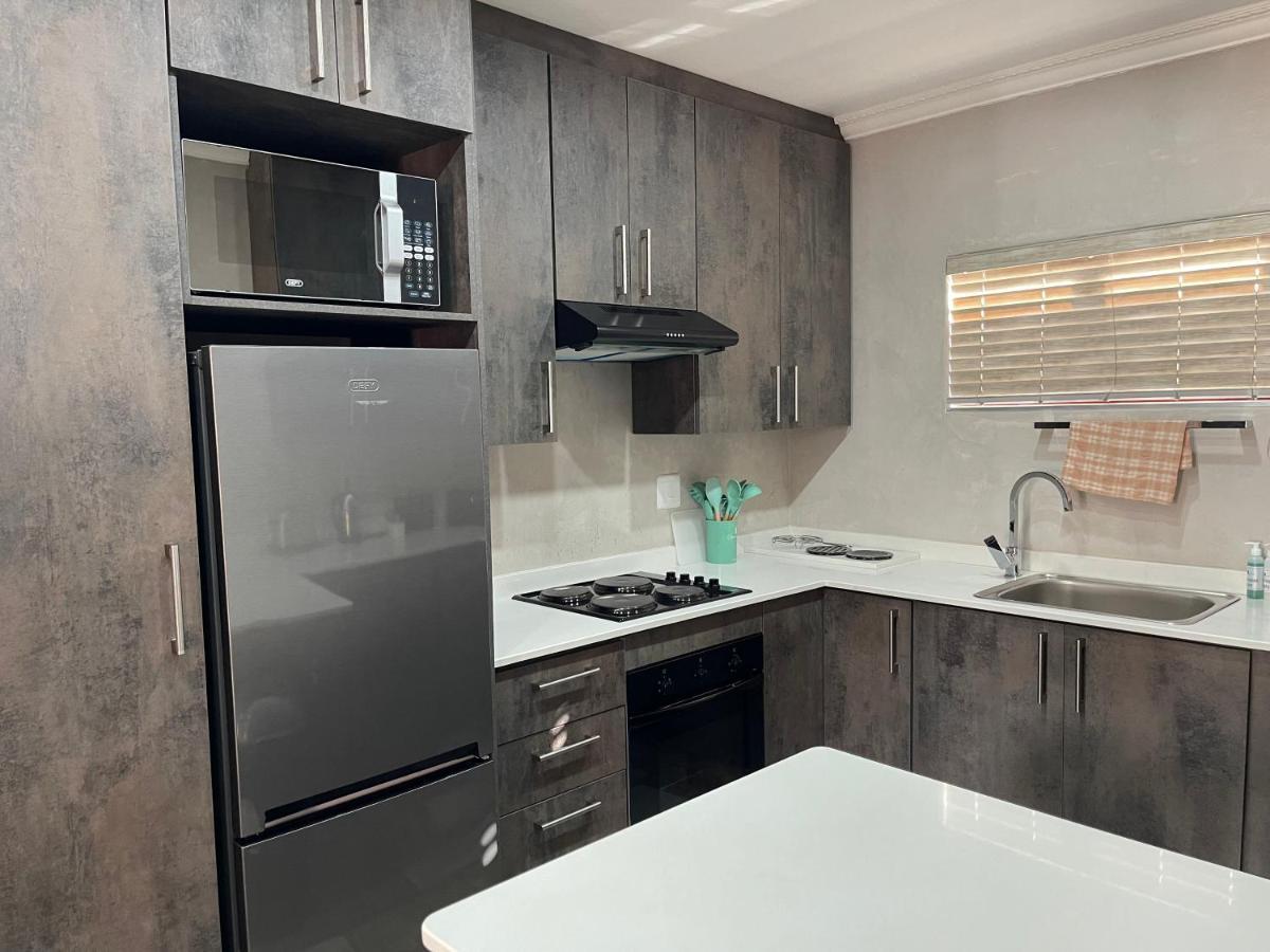 Upper Room Guesthouse Kirkwood Екстериор снимка
