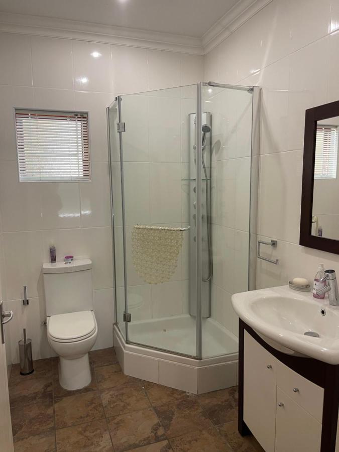 Upper Room Guesthouse Kirkwood Екстериор снимка