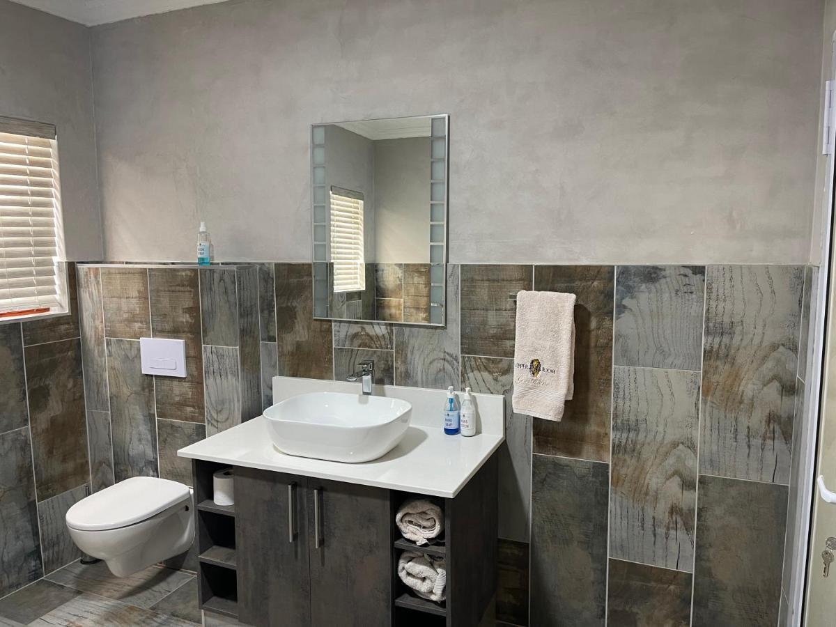 Upper Room Guesthouse Kirkwood Екстериор снимка