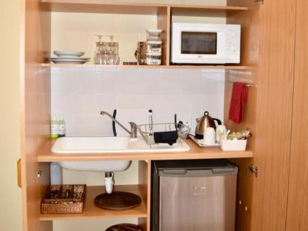 Upper Room Guesthouse Kirkwood Екстериор снимка